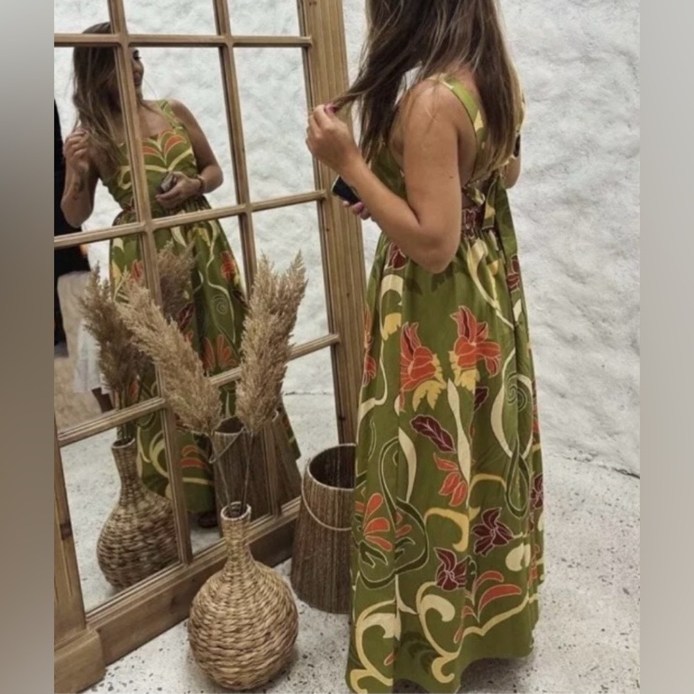 LAST ONE!!! ZARA BLOGGERS’ FAVORITE PRINTED MIDI DRESS ZW COLLECTION - Picture 6 of 16